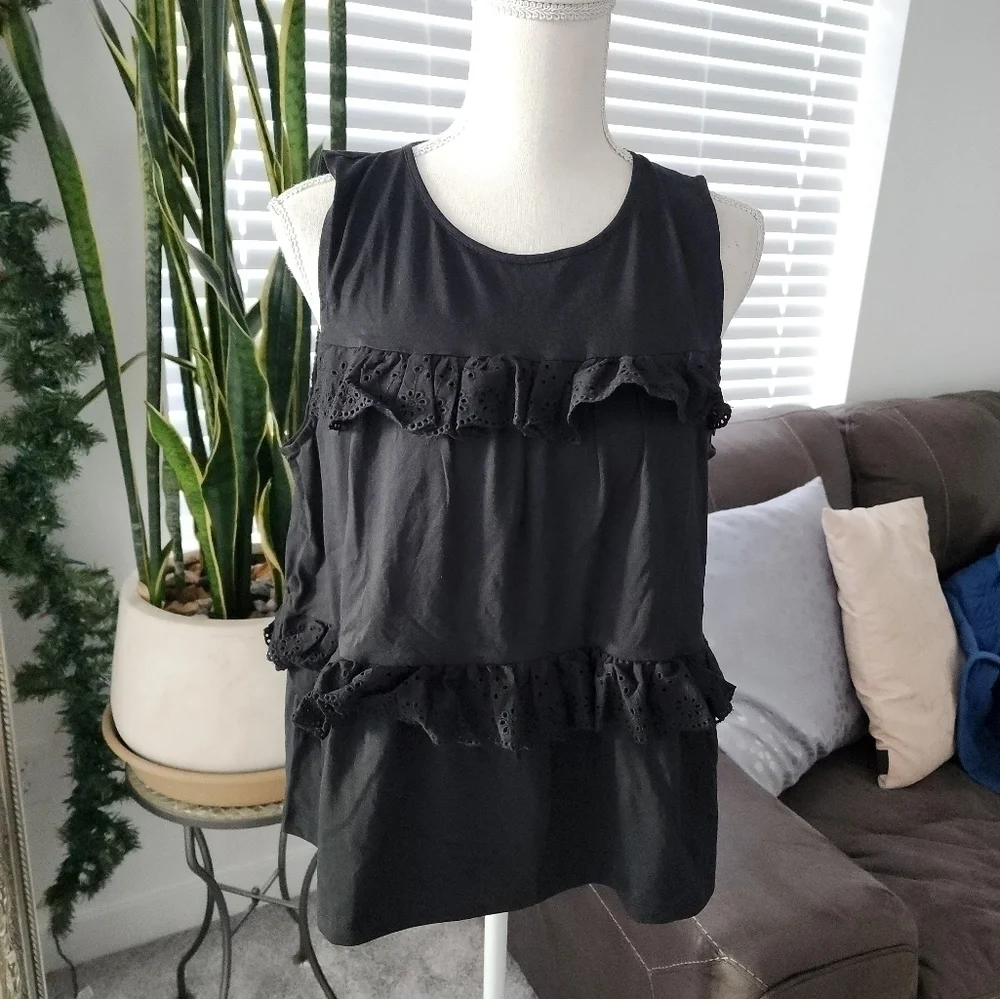 J.Crew Sleeveless tiered Top Size Small. New